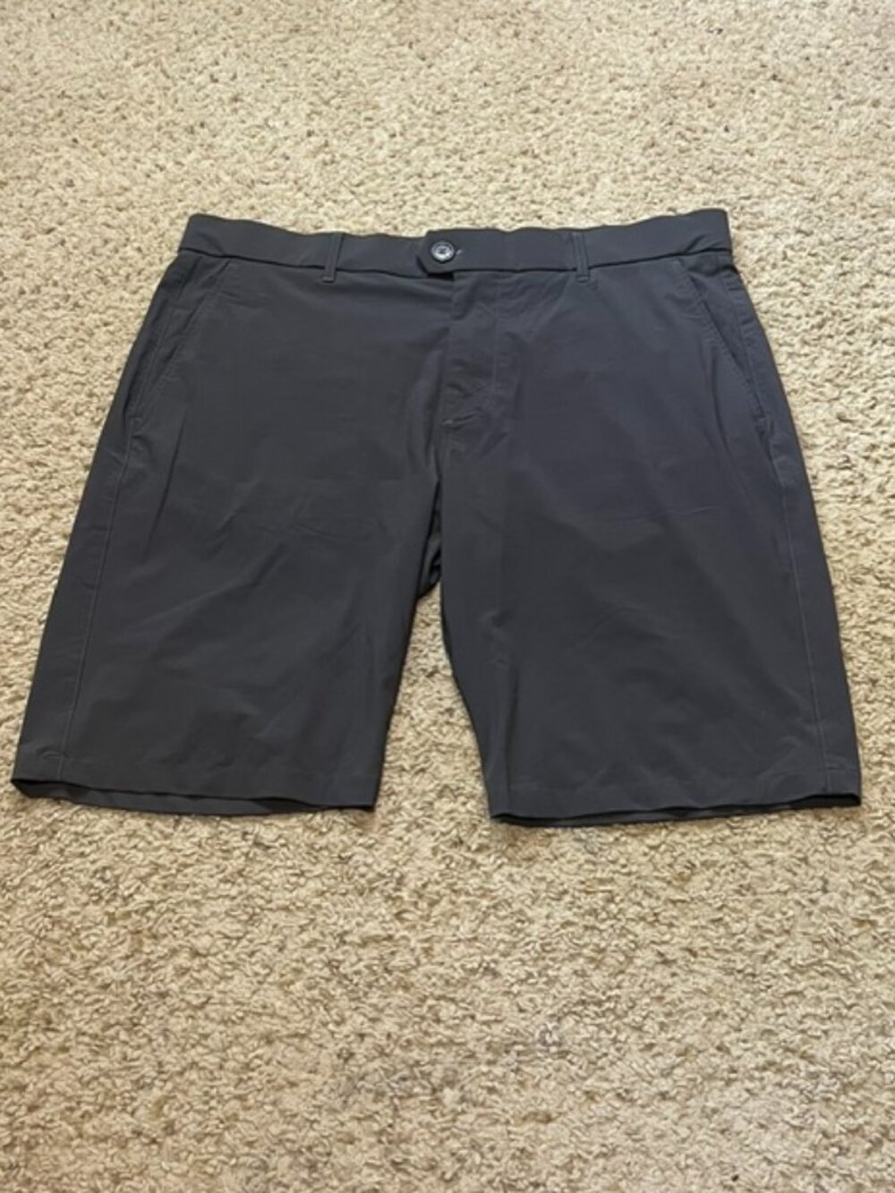 Greyson Montauk Anthracite Gray 10" Inseam Performance Shorts Size 36 EUC Golf